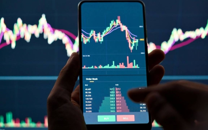 Trading Bitcoin can hedge against inflation or currency devaluation